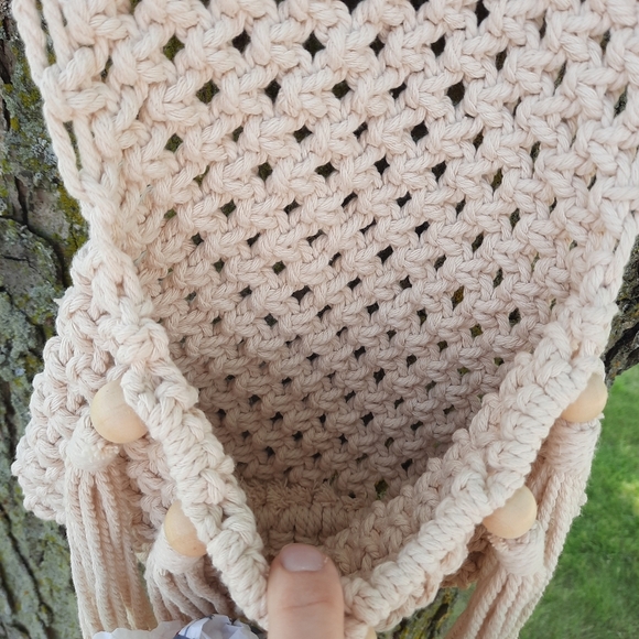 Cream Macrame Woven Wood Bead Fringe Tassles Wall Hanging Pocket Storage - Picture 8 of 10